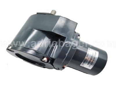 4614911, Motor za stroj ZX135US